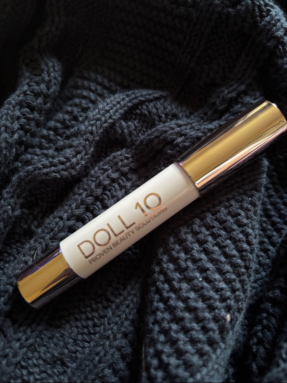 DOLL10 lip crayon in I Can!